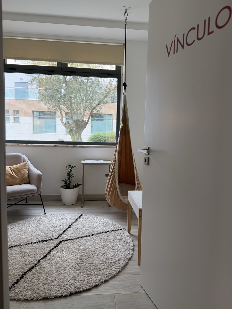 Porta da sala Vínculo